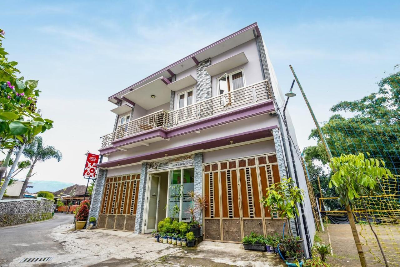 Super Oyo 90642 Lancar Homestay Syariah Tlekung Eksteriør billede