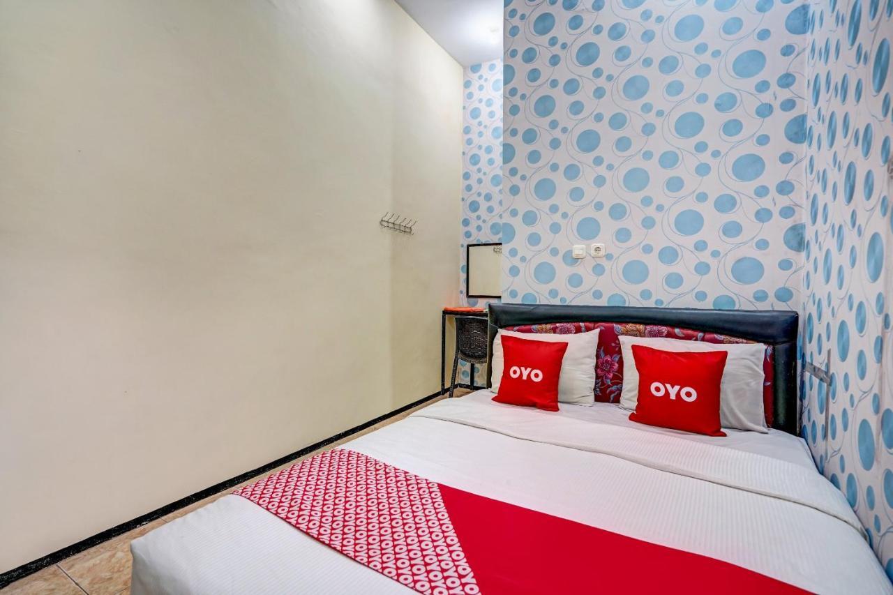 Super Oyo 90642 Lancar Homestay Syariah Tlekung Eksteriør billede